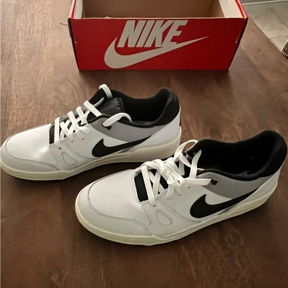 New Nike Full Force Low Men’s Size 11 Sneakers Black And White - Picture 1 of 8